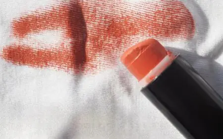 Lipstick Stain On Your Favourite Shirt? Step-By-Step Guide To Remove It At Home