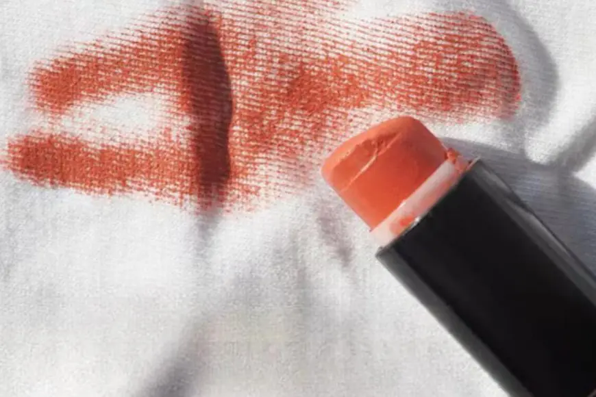 Lipstick Stain On Your Favourite Shirt? Step-By-Step Guide To Remove It At Home