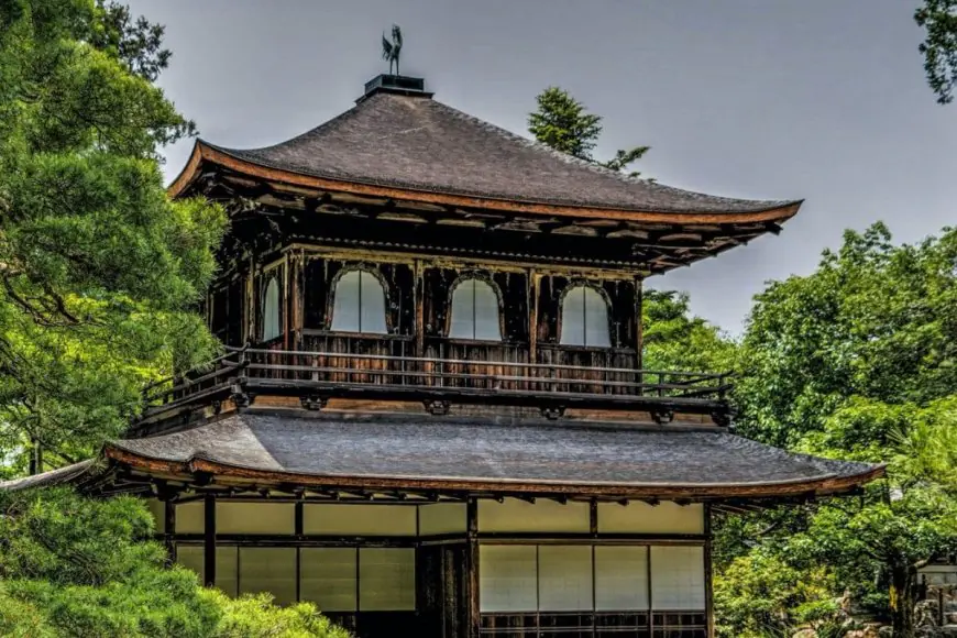How To Build Tsunami & Earthquake-Proof Homes? Tips From Shin-chan’s Traditional Japanese House