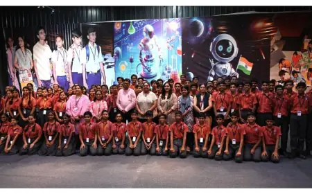 International Expert Presented Science behind Immunity and Vaccination at Gujarat Science City
