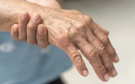 Do Your Hands Shake While Lifting Objects? A Silent Vitamin Deficiency Could Be The Reason