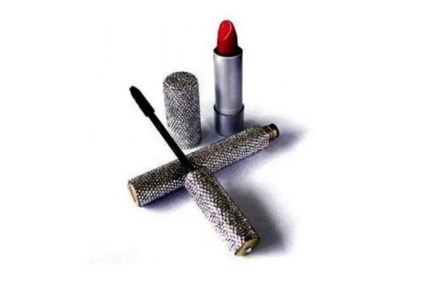 Worth Rs 119 Crore, This Lipstick Comes With 1,200 Diamonds And Lifetime Refills