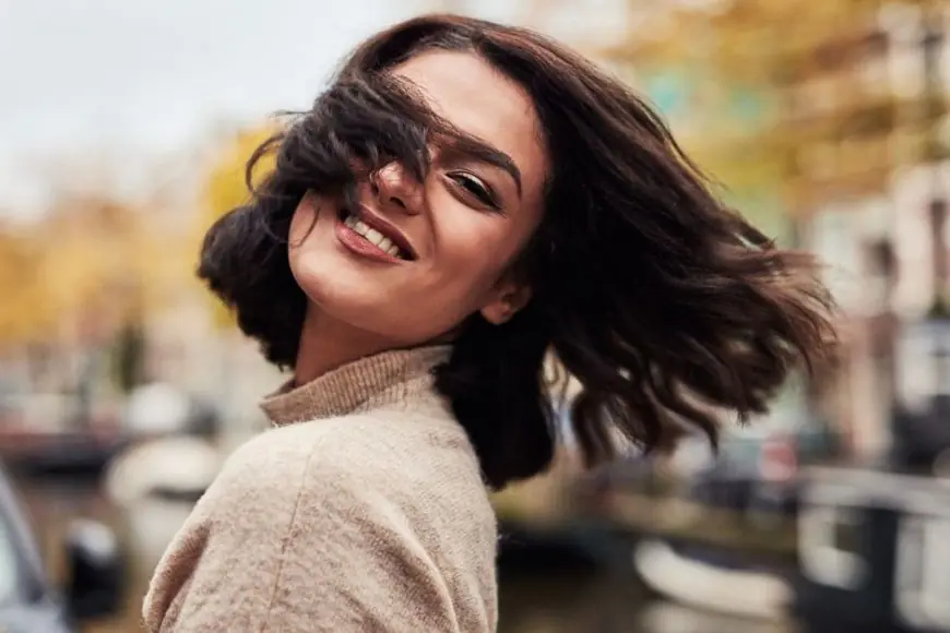 10 Psychological Signs That Reveal If You’re An Extroverted Introvert