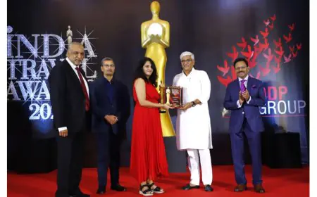 Thrillophilia CEO Chitra Gurnani Daga Honoured as ‘Face of Future Travel’ at India Travel Awards 2025