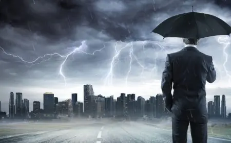 Think Twice Before Opening An Umbrella At Railway Stations – Here’s Why