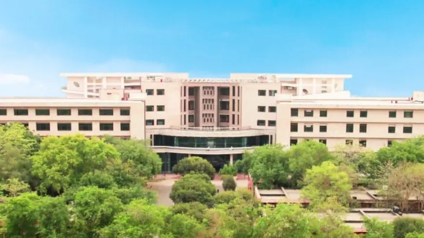 Shaping the Future of Healthcare: IIT Delhi Introduces Online PG Diploma in Healthcare Product Development and Management