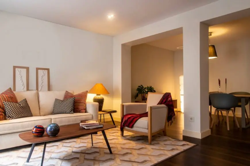 Why Designers Are Choosing Warm Lighting Over Bright White?