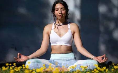 Get Diwali-Ready With These Core-Boosting Yoga Asanas