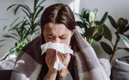 Why Our Immunity Drops During Seasonal Changes? Here’s How To Stay Safe