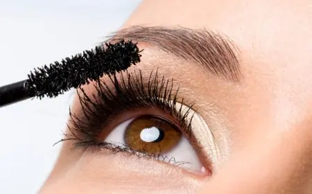 When Beauty Turns Risky: How Mascara Affects Your Eyes Over Time