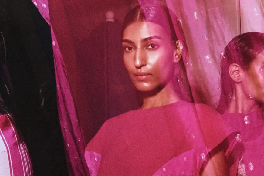 Lakmē Fashion Week X FDCI Opening Show Was Handmade In India And Crafted For The World