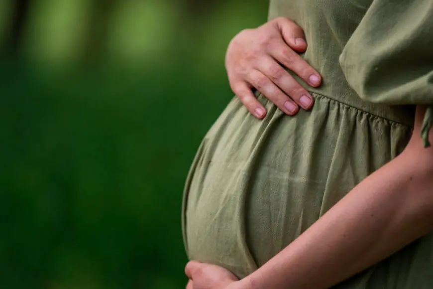 Delhi Cop Lifts 145kg To Win Bronze In 7th Month Of Pregnancy. How Safe Is It?