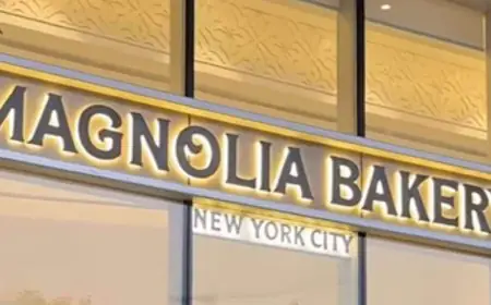 Long Queue At Magnolia Bakery In Gurugram, Internet Says ‘Yahaan Amiro Ki Rasmalai Milti Hai’