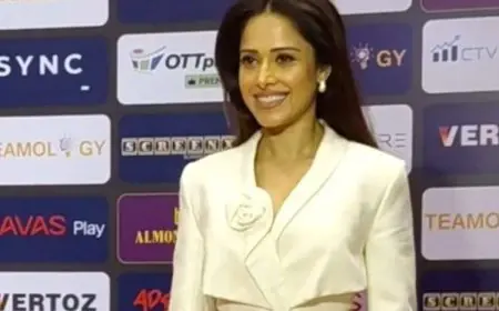 Nushrratt Bharuccha’s Ivory Power Suit Turns Heads And Give Boss Vibes On Red Carpet