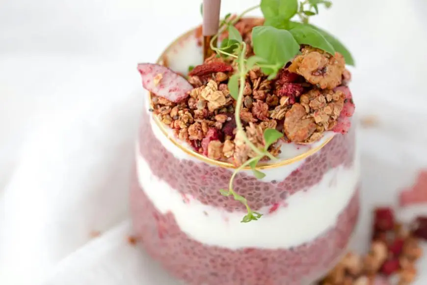 Tired Of Feeling Hungry? This 30-Day Curd and Seeds Breakfast Plan Will Work Wonders