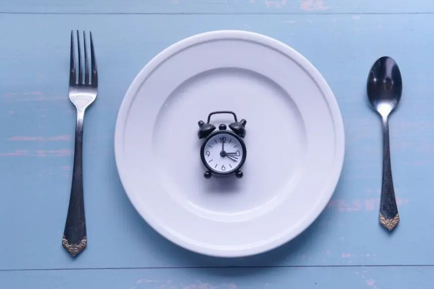 From Mood To Metabolism: The Surprising Benefits Of Eating Dinner Before 7 PM In Winter