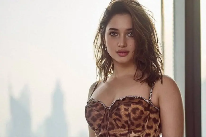 Tamannaah Bhatia’s Trainer Shares The Top Supplements Women Must Consider In Their 30s