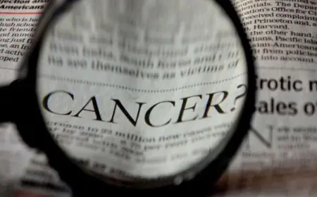 Common Cancer Warning Signs People Often Ignore, According To An Oncologist