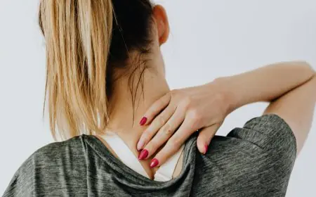 Does Your Headache Start from the Neck? How Desk Jobs Are Triggering Cervicogenic Pain