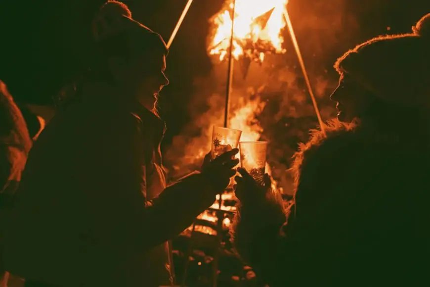 Bonfire Nights And Beer Cocktails: Crafting Cozy Indian Winter Memories