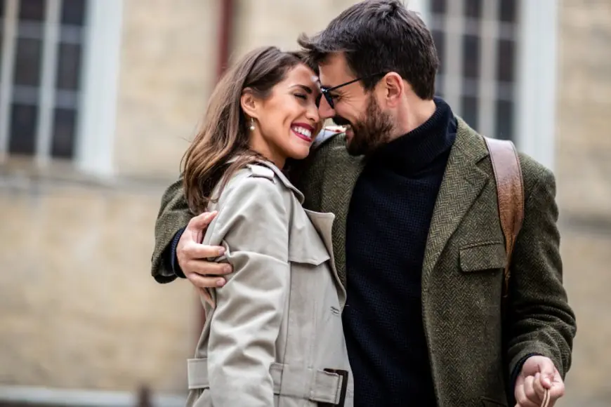 5 Things Strong Couples Do To Keep Their Relationship Healthy, According To A Relationship Coach