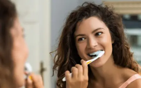 Colours, Sweets, And Smiles: The Right Way To Care For Your Teeth During Holi