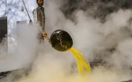 Jaggery May Contain Washing Powder Or Baking Soda, Here’s How To Test At Home, Safety Tips | Explained