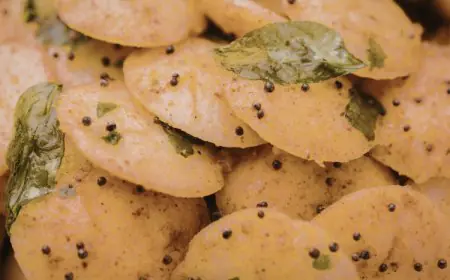 Want A Healthier Breakfast? These Soft Jowar Idlis Are Fibre-Packed, Gluten-Free, And Easy To Make