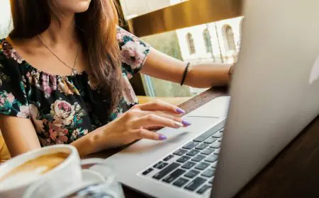 Keep These 5 Tip In Mind To Manage Your Career Growth In Uncertain Times