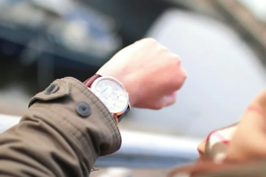 Women's Day 2026: Not Flowers, Gift The Women In Your Life Bling On Their Wrist