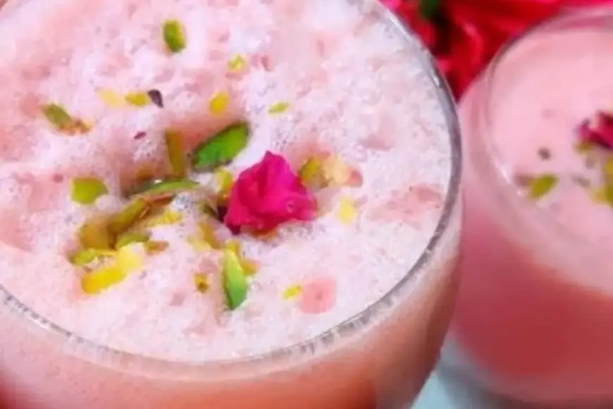 Beat The Heat With This Cafe-Style Gulkand Milkshake You Can Make In Minutes